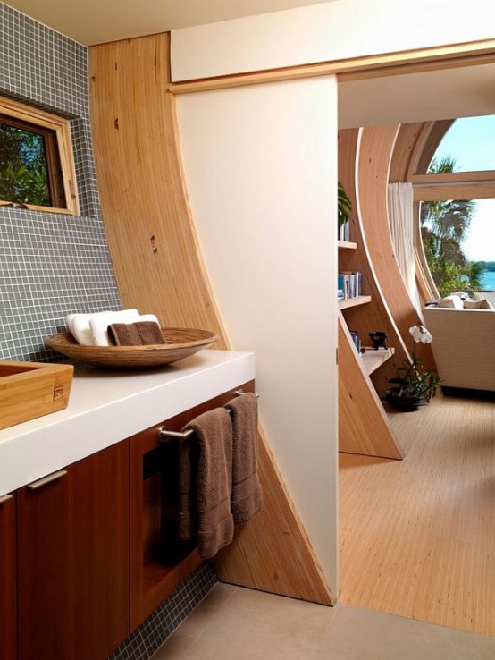 Incredible Hammock Shaped Design Of a Guest House 