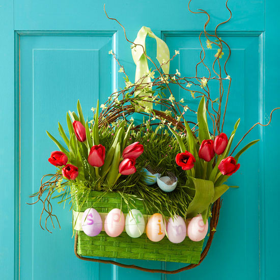 13 DIY Easter and Spring Door Decorations