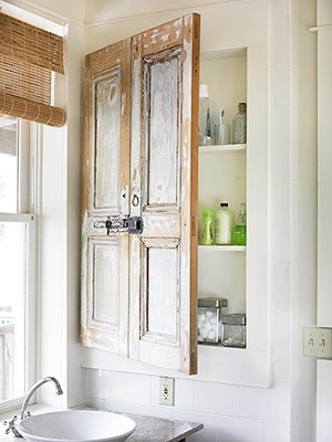 20 Simple and Creative Ideas Of How To Reuse Old Doors 