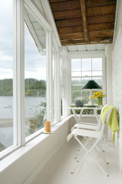 53 Stunning Ideas Of Bright Sunrooms Designs. 