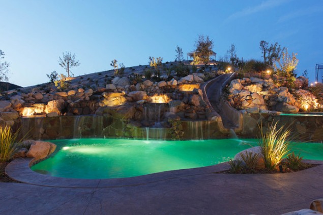 40 Spectacular Pools to Extinguish this Summer Heat
