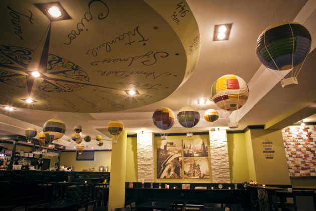 Entirely Handmade Bar Restaurant: Journey Pub in Bucharest
