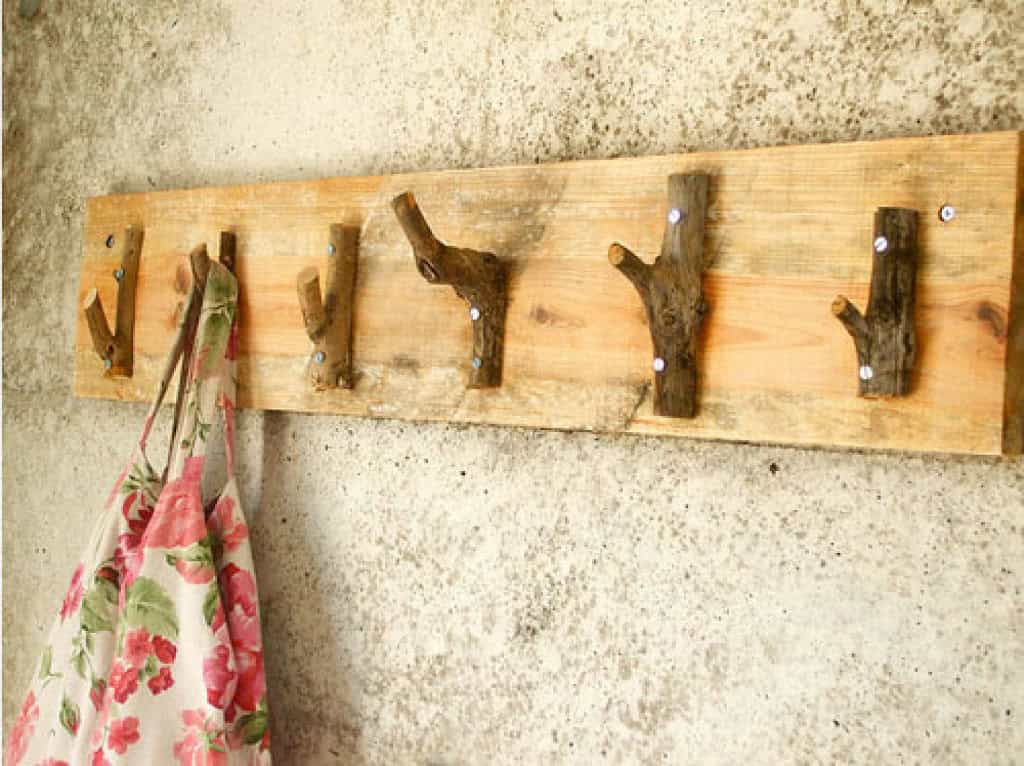 30 Vintage DIY Coat Hooks