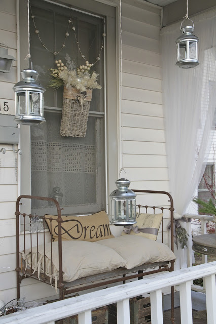 Old decor spring style diy crib into vintage bench. room Turn for an