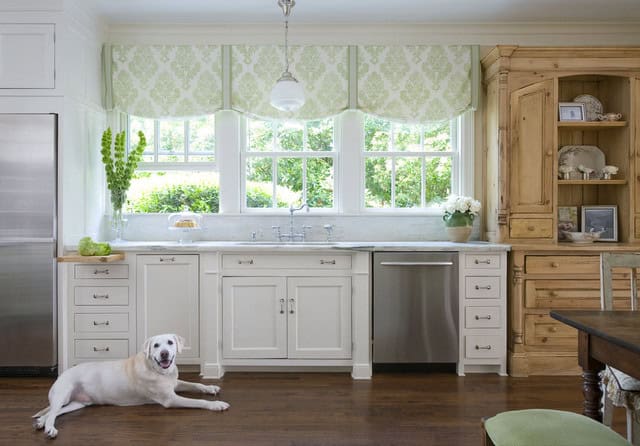 30 Impressive Kitchen Window Treatment Ideas