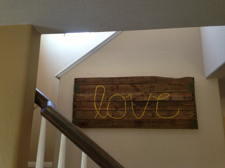 30 Fantastic DIY Pallets Wall Art Ideas