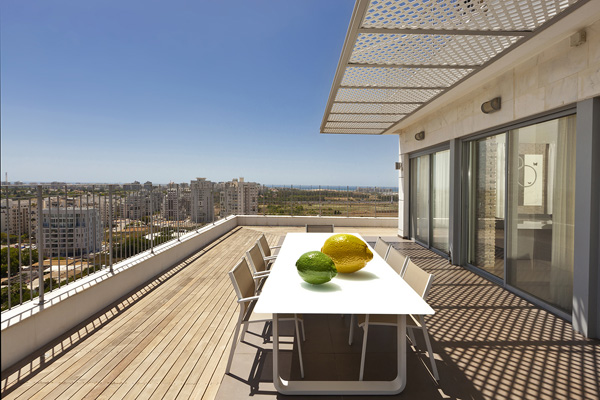 Gorgeous Urban Apartment in Tel Aviv, Israel