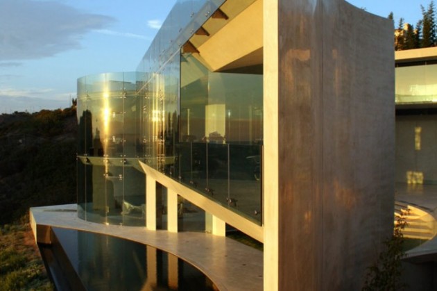 Luxury House With Remarkable Sea View