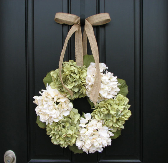 20 Refreshing Handmade Spring Wreaths