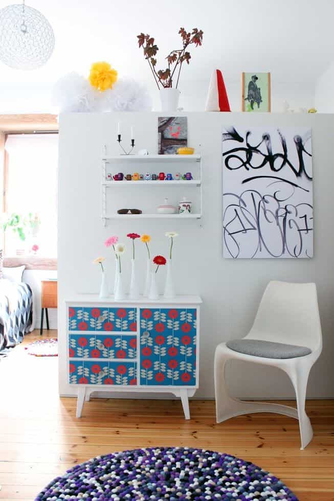 25 Amazing DIY Furniture Makeovers With Wallpaper
