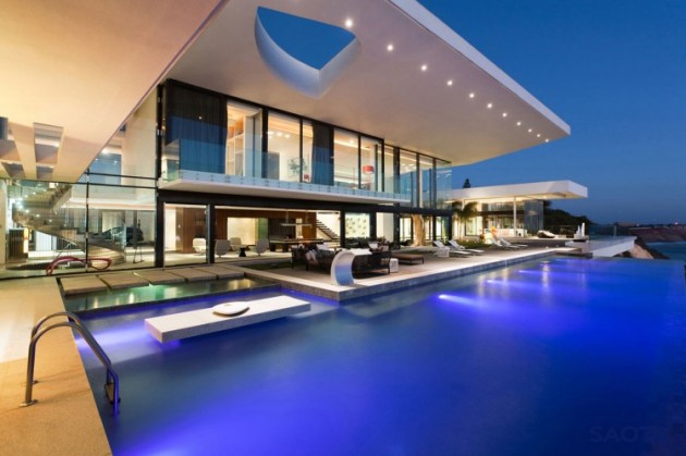 22 Astonishing Exterior Designs with Infinity Swimming Pools