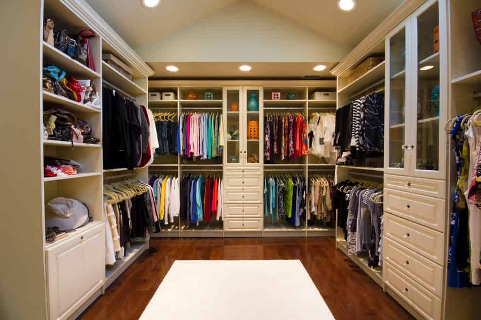 15 Elegant Luxury WalkIn Closet Ideas To Store Your Clothes In That
