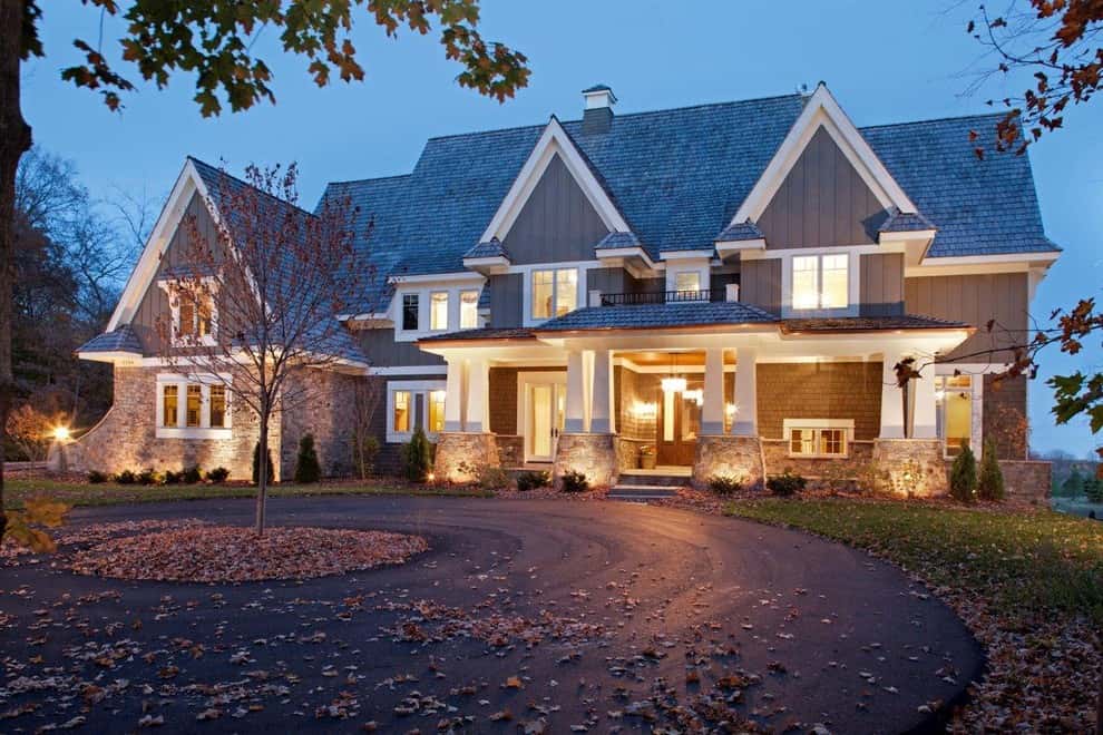 15 Inviting American Craftsman Home Exterior Design Ideas