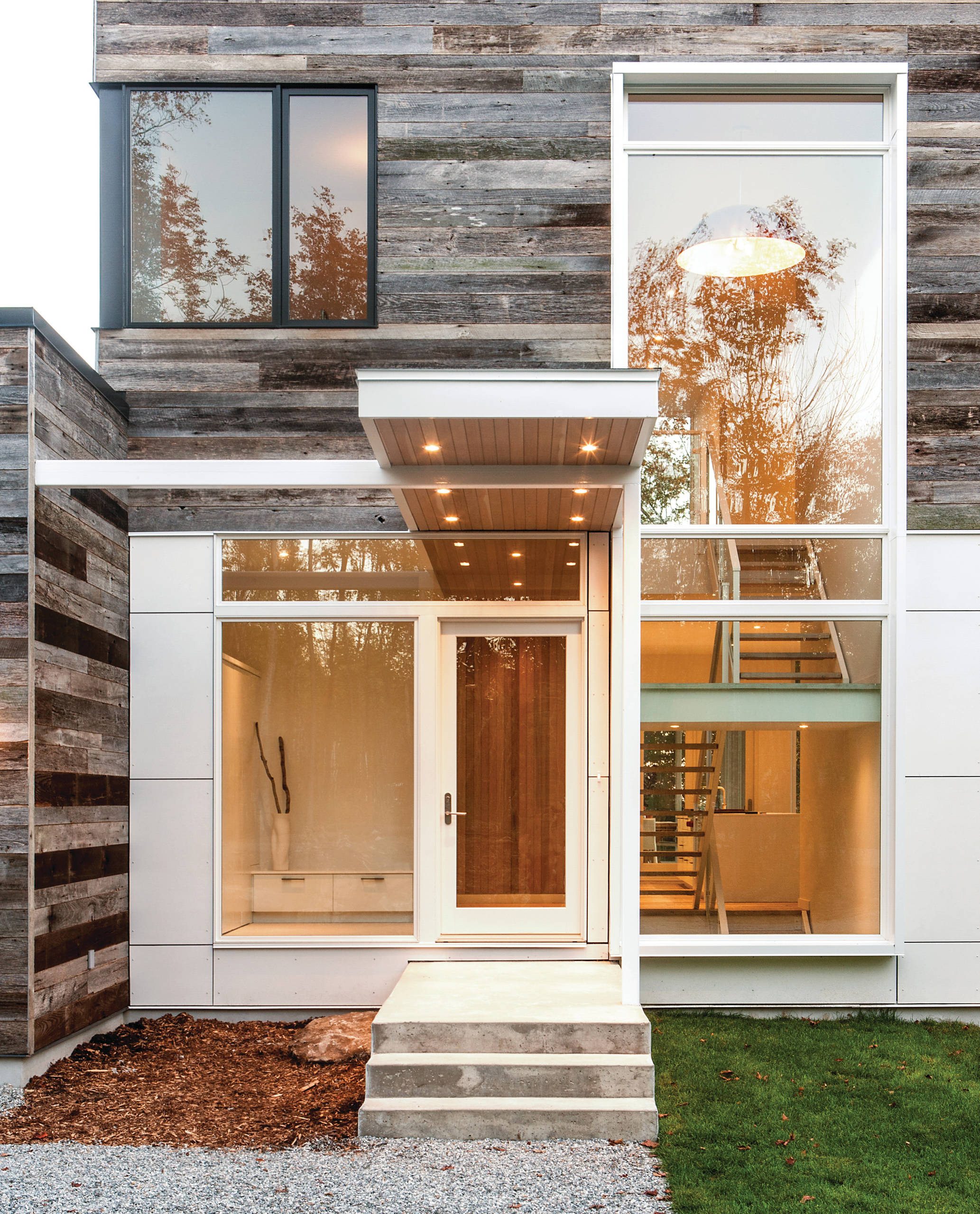 16 Enchanting Modern Entrance Designs That Boost The ...