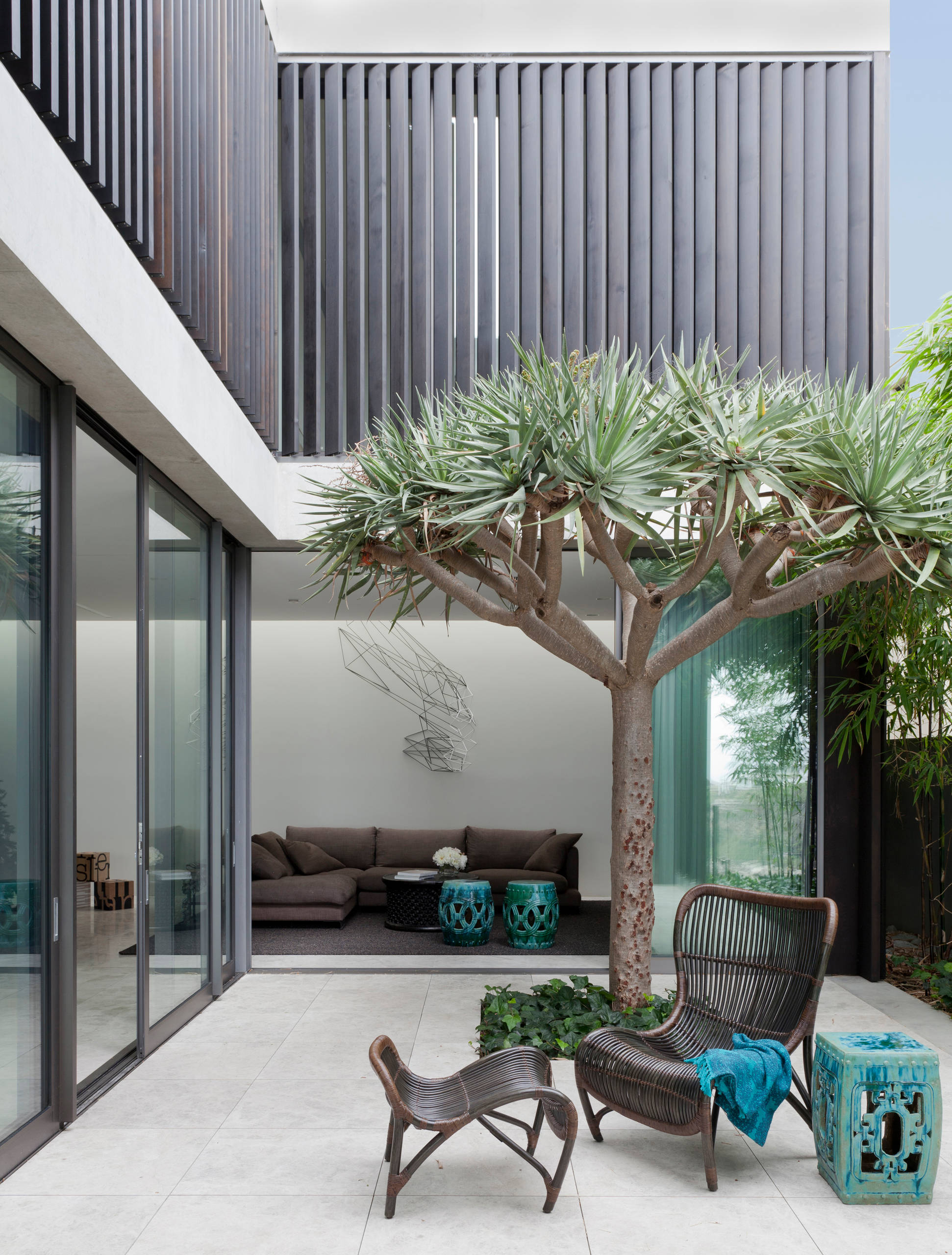18 Spectacular Modern Patio Designs To Enjoy The Outdoors