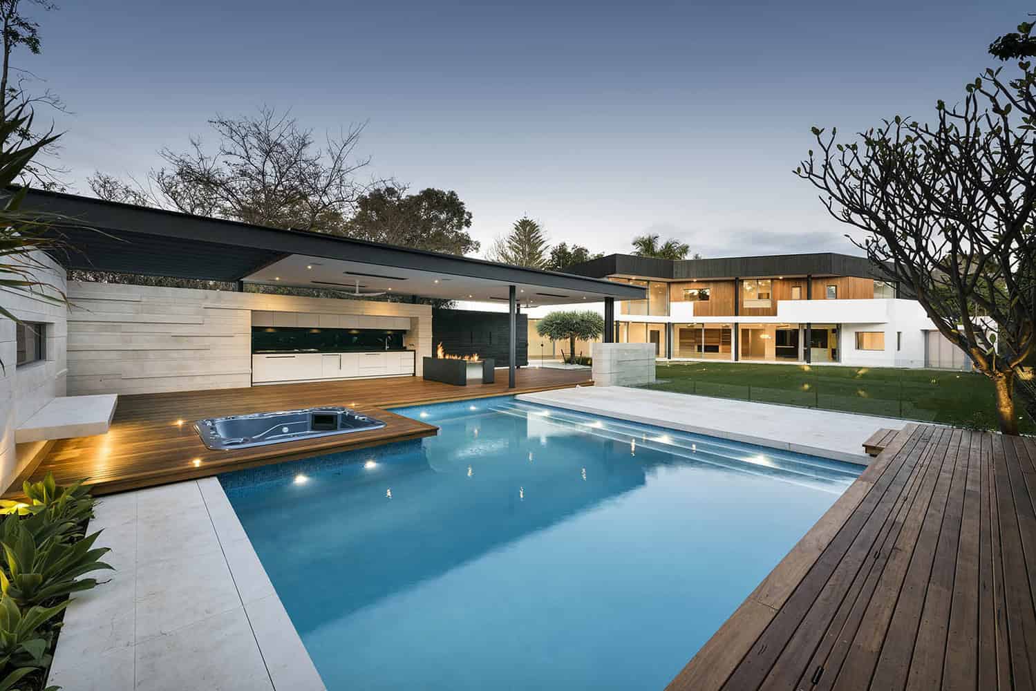 The Dalkeith Residence by Hillam Architects in Australia