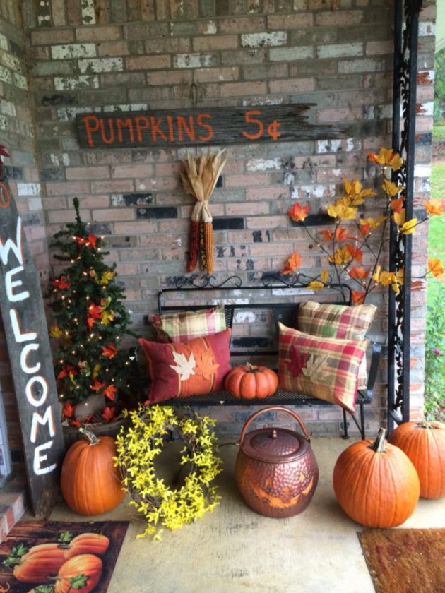 18 Fascinating Outdoor Fall Decorations That You Shouldn't Miss