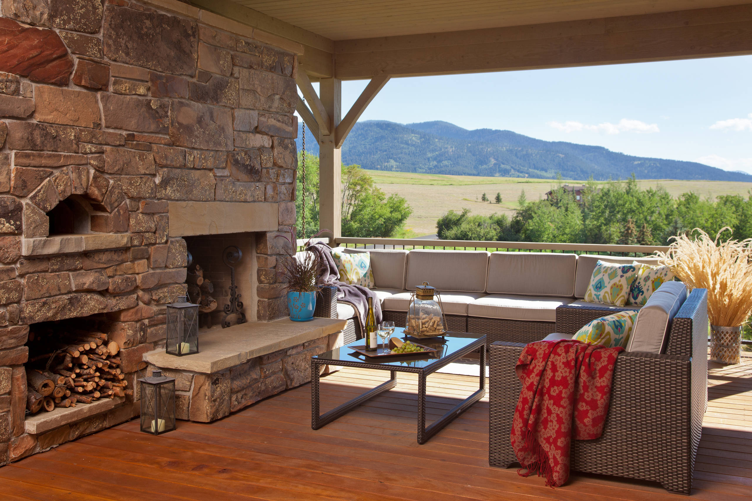15 Amazing Rustic Deck Designs That Will Enhance Your ...