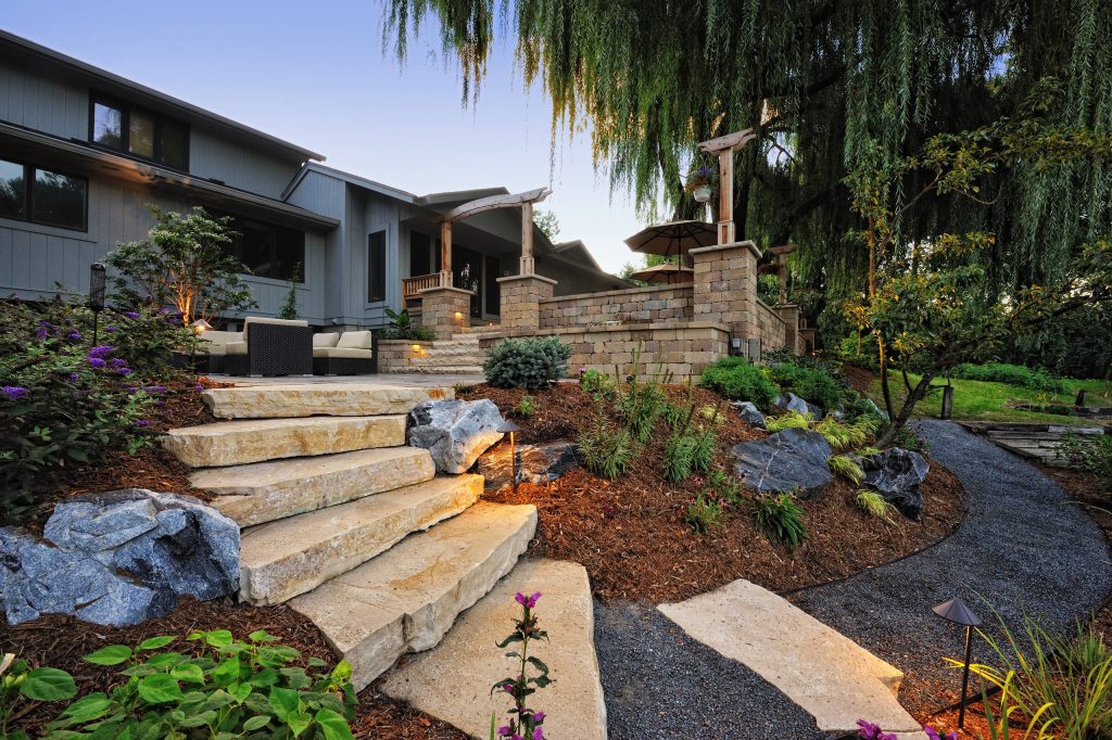 15 Stunning Rustic Landscape Designs That Will Take Your ...