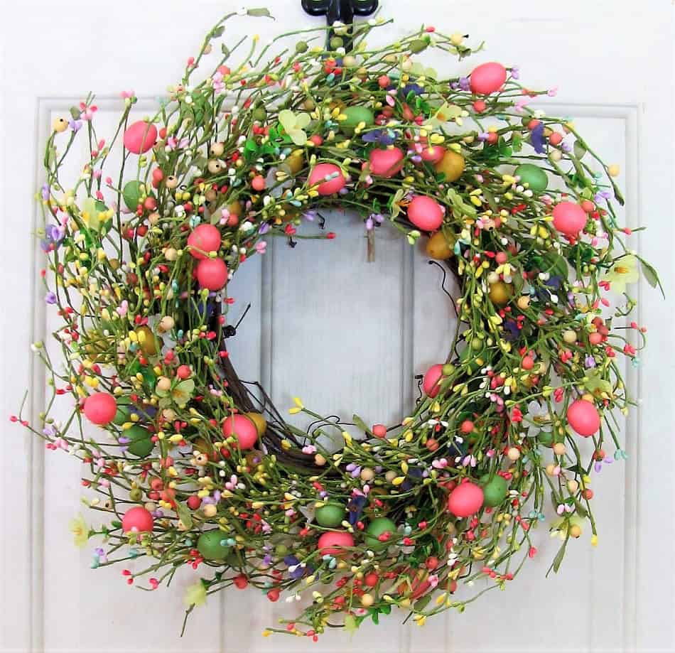 15 Charming Handmade Easter Wreath Designs For The Holiday
