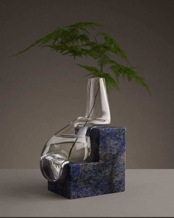 15 Captivating Modern Vases That Are Worth Your Time