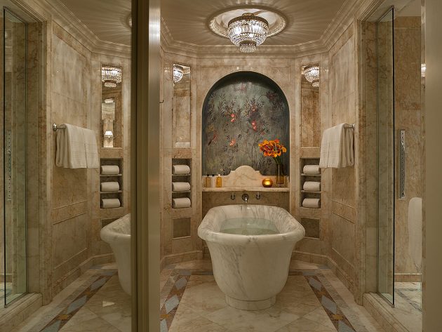 10 Extravagant Bathrooms Which Are Synonym For Luxury ...
