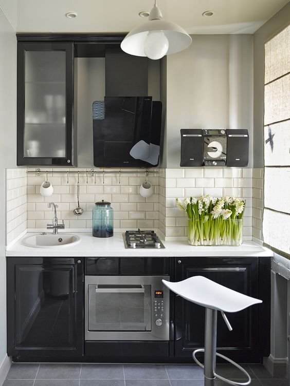 17 Fascinating Big Ideas For Decorating Super Small Kitchens 
