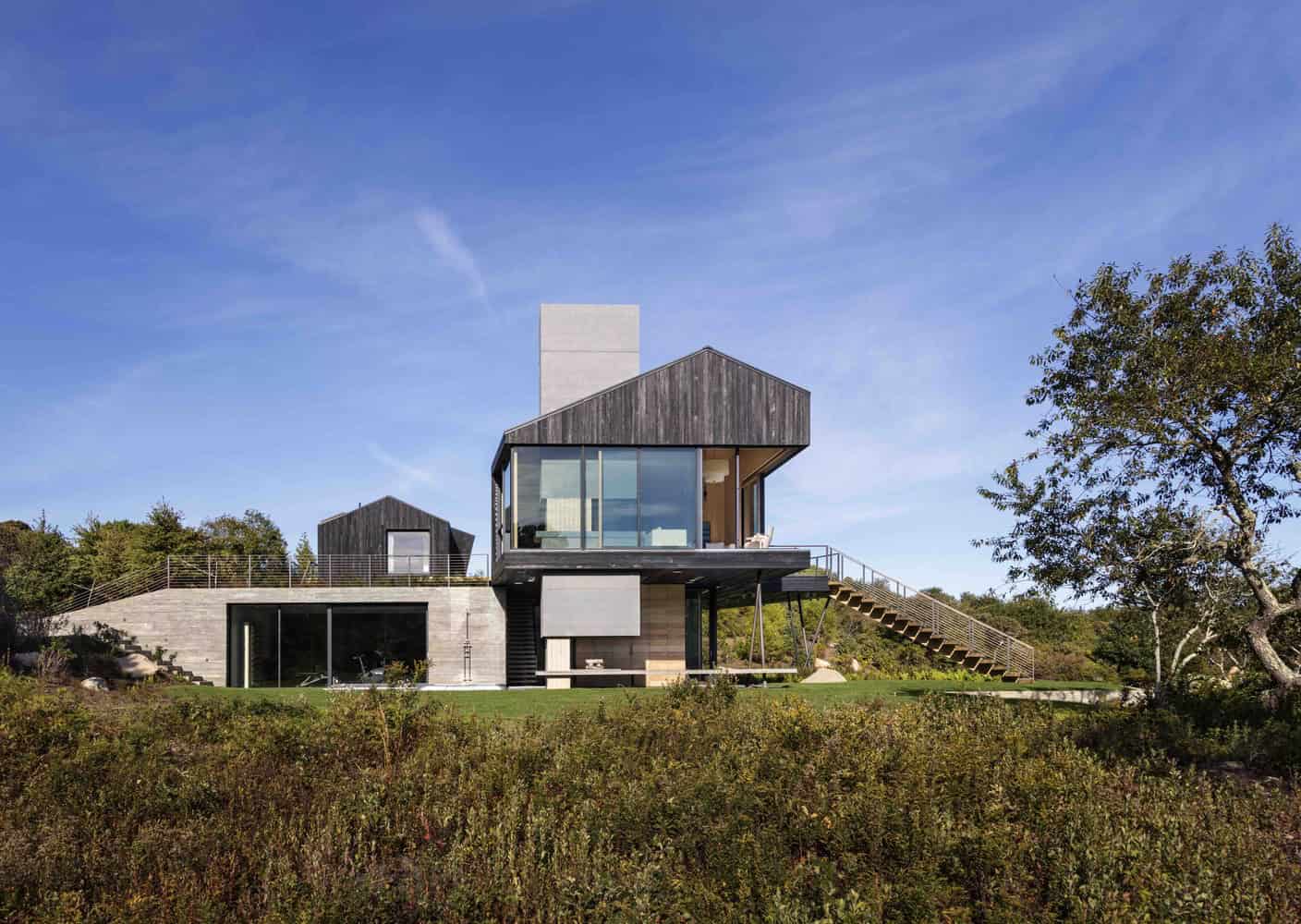 Chilmark House by Gray Organschi Architecture + Aaron Schiller in Massachusetts