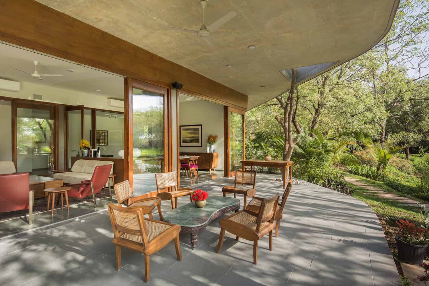 Verandah House by Modo Design in Western India