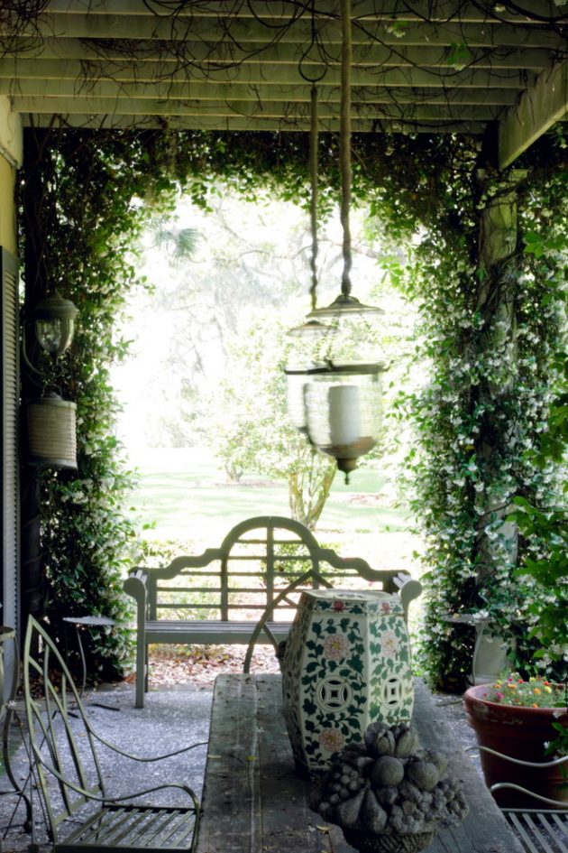 18 Magnificent ShabbyChic Porch Designs That Are Too Cute To Pass Up