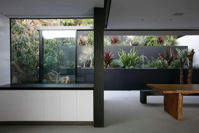 Minimalist architecture house: Open-House by XTEN Architecture