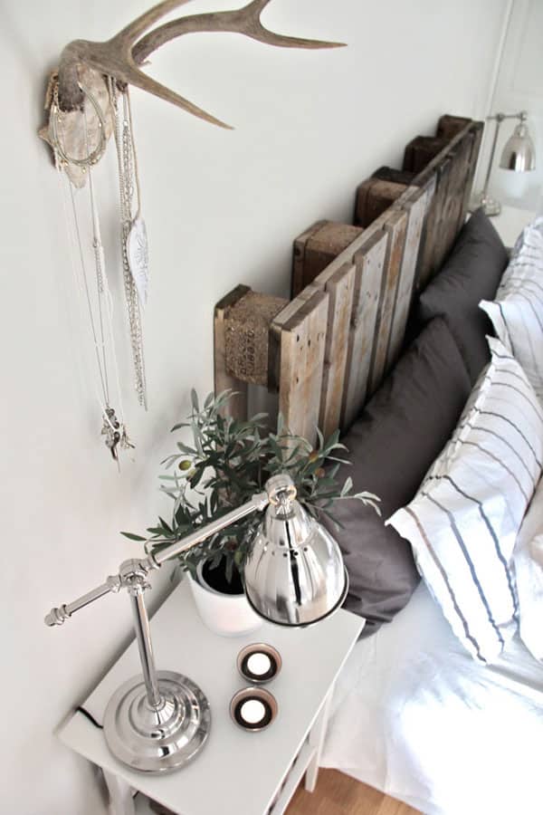 35 Cool Headboard Ideas To Improve Your Bedroom Design