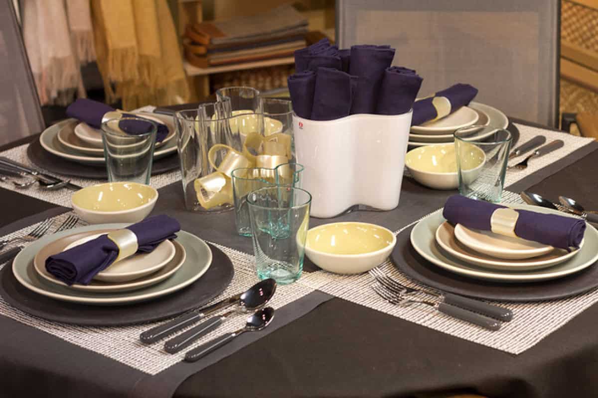 13 DIY Table Settings Ideas That Will Impress Your Friends