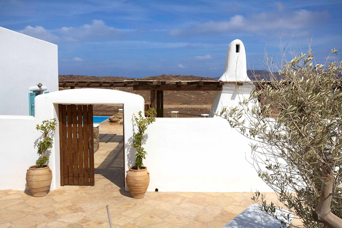 Great Holidays at Mykonos Panormos Villas Overlooking the Blue Sea