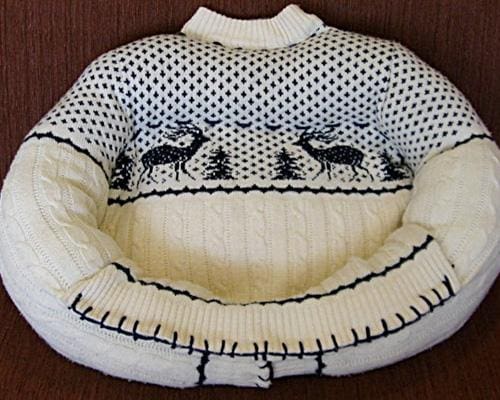 25 DIY Pet Bed Ideas