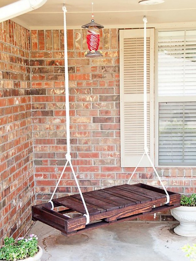 35 Creative Ways To Recycle Wooden Pallets