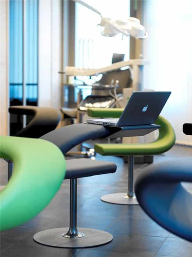 Ways of sitting …in public spaces