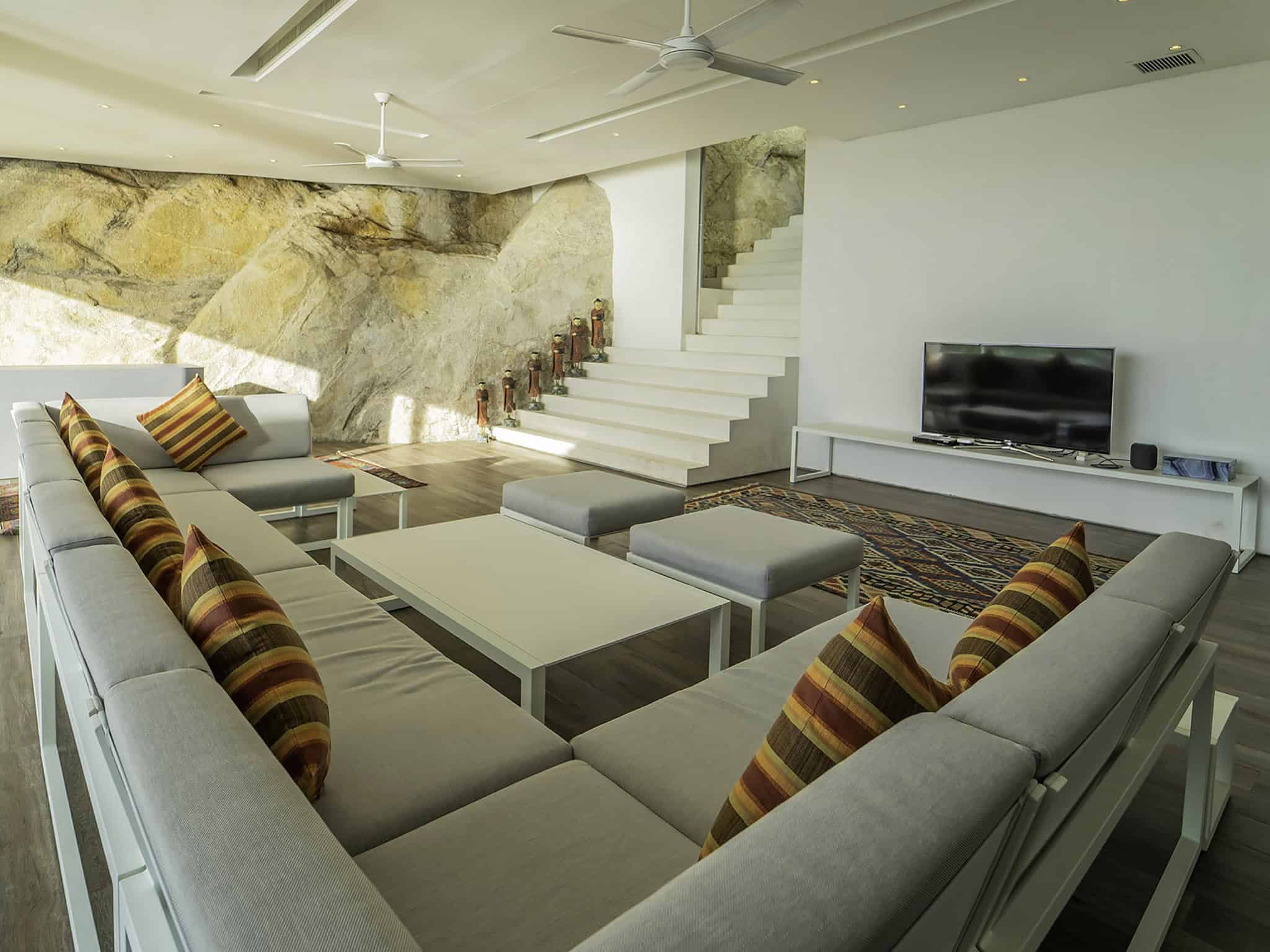 Villa Amanzi by Original Vision Studio: A Modern Luxury Villa in Phuket