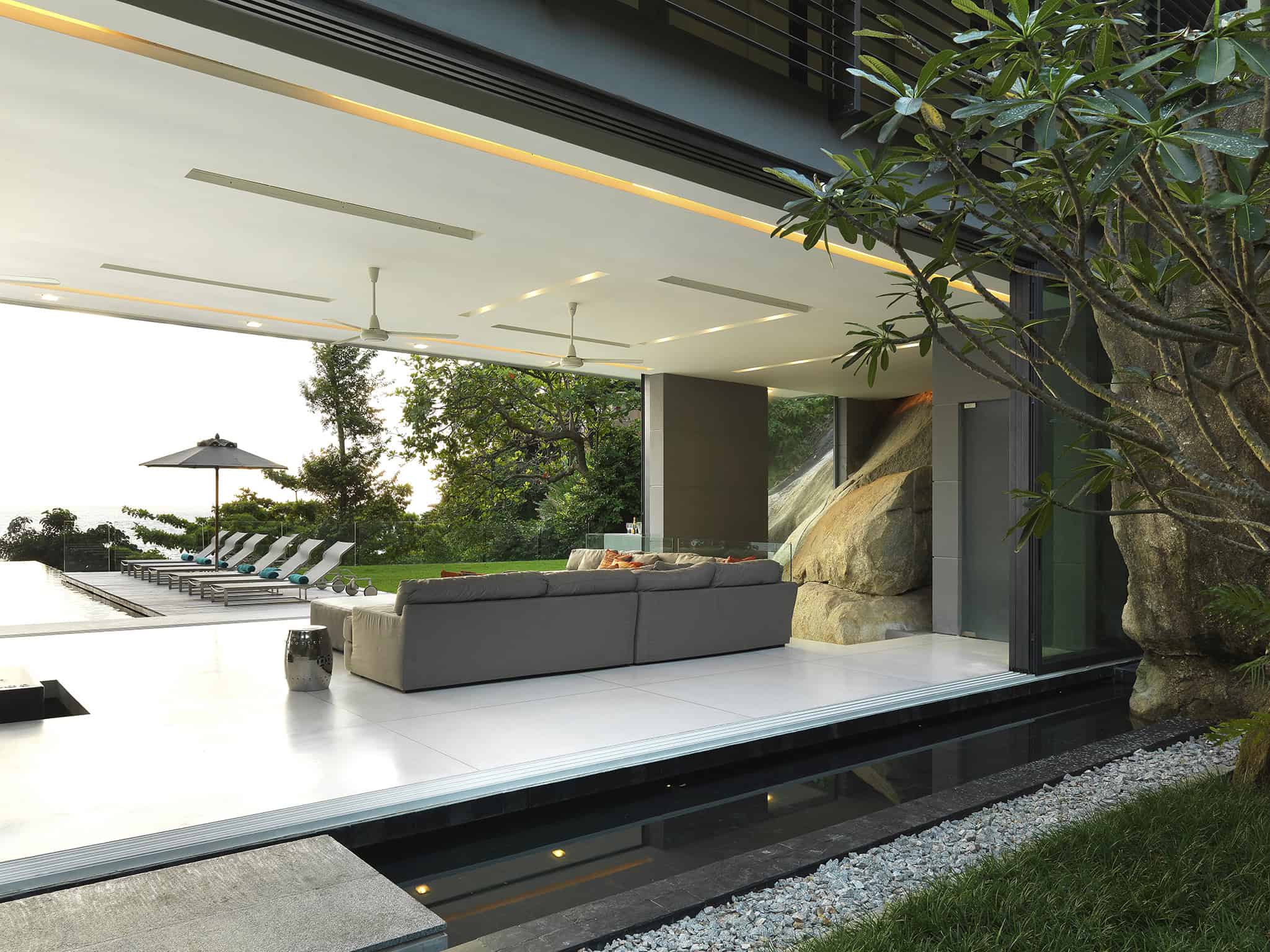 Villa Amanzi by Original Vision Studio: A Modern Luxury Villa in Phuket