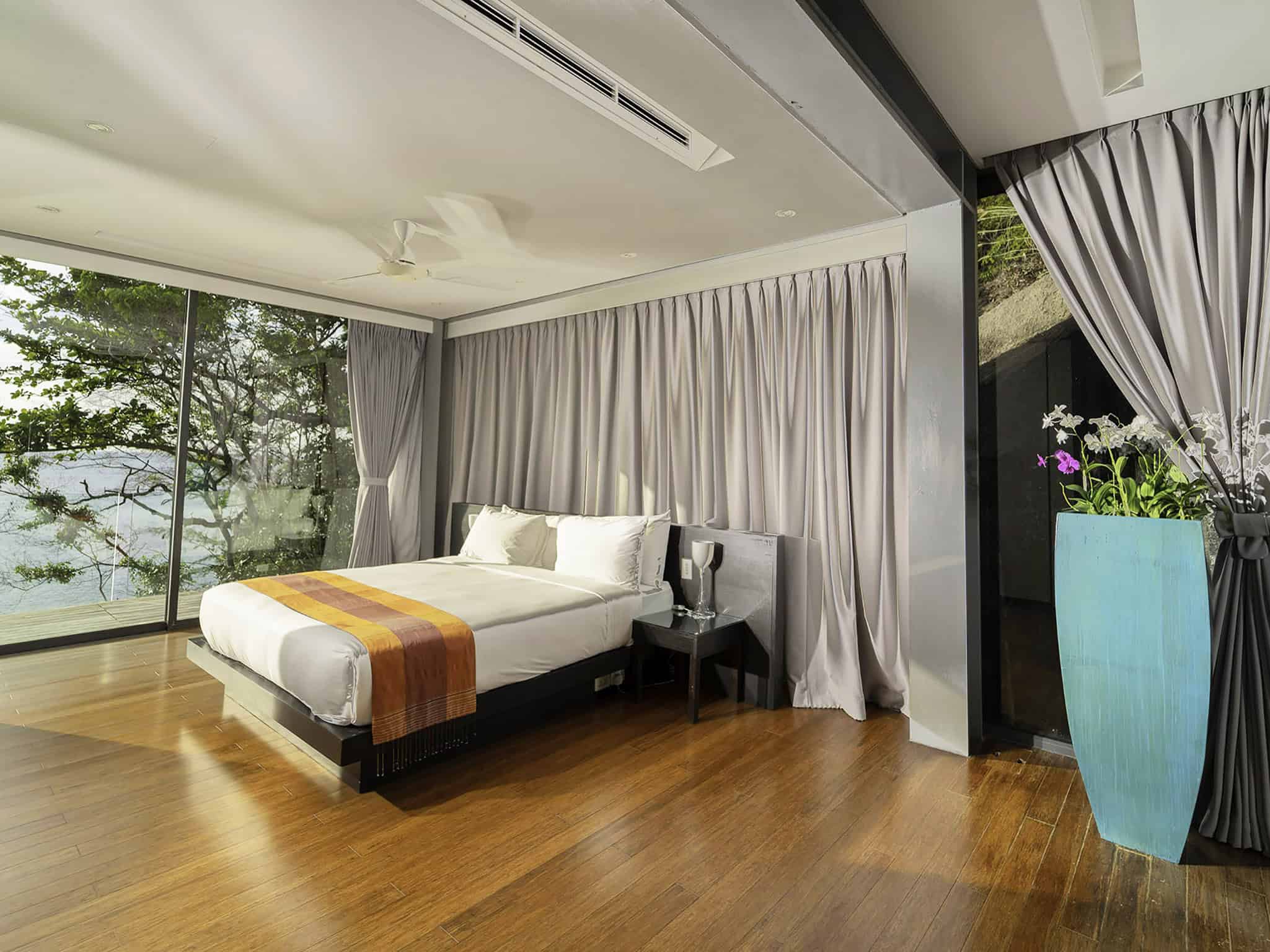 Villa Amanzi by Original Vision Studio: A Modern Luxury Villa in Phuket