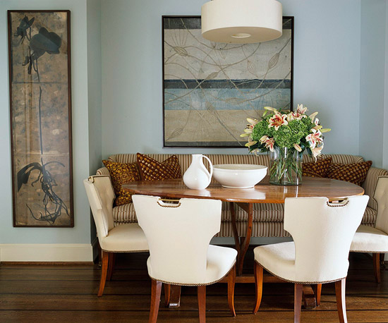 Examples of dining rooms in small-spaces