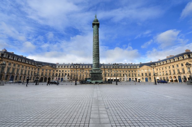 Top 10 places you must see in town of love-Paris, France