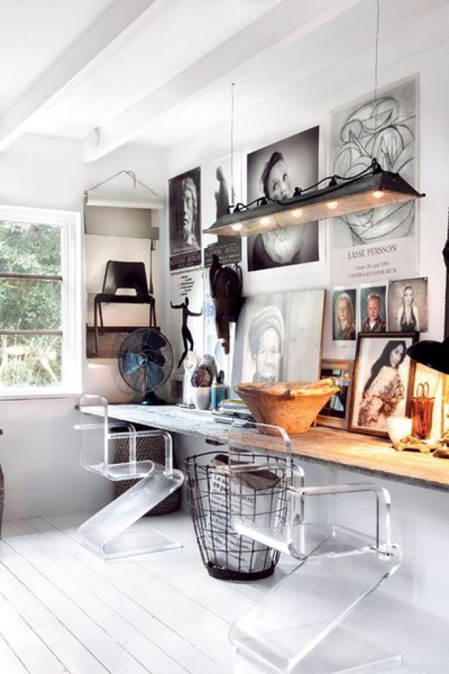 25 Examples Of How To Display Photos On Your Walls