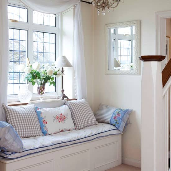 10 Amazing Ideas For Decoration Of Small Hallways