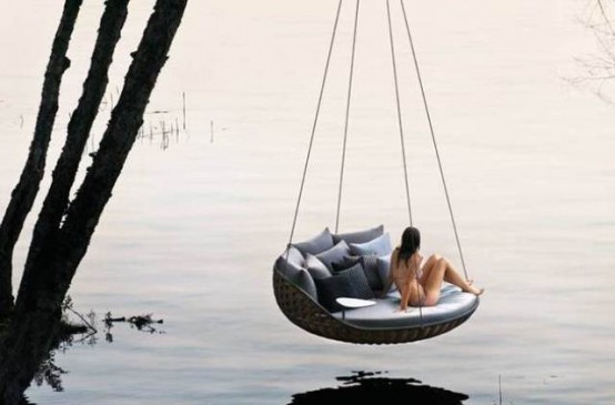16 Extremely Comfy Hanging Loungers For Full Relaxation