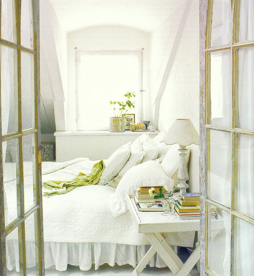 43 Spring-Inspired Fresh And Colorful Bedroom Designs