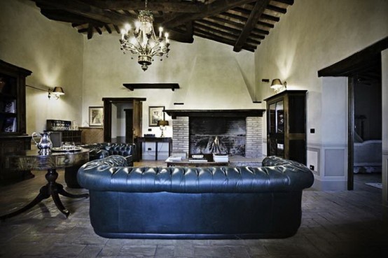 Breathtaking Antique Villa @ Italian Countryside