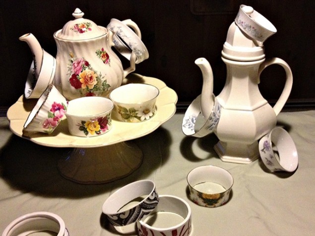 40 Ideas of How To Reuse Tea Cup Artistically