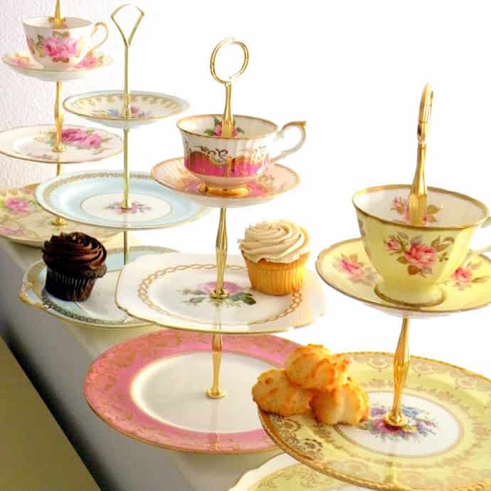 40 Ideas of How To Reuse Tea Cup Artistically teacup ArchitectureArtDesigns (14)
