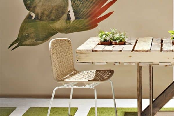 20 Inventive Ways to Upcycle Shipping Pallets